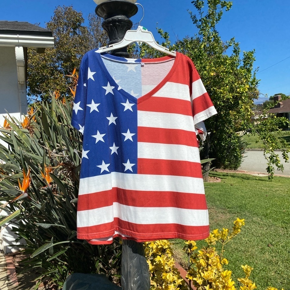 FLAG 4th of JULY V NECK T-SHIRT Red White Blue Size 3XL  - No Label  GUC